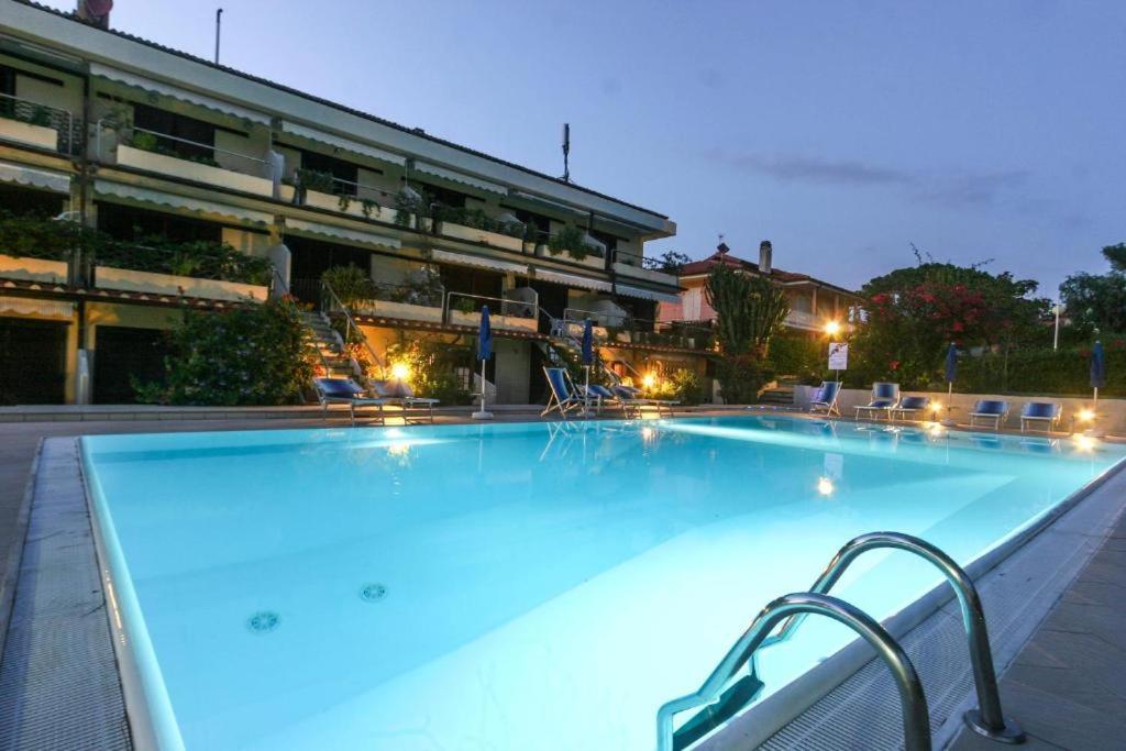 Appartamenti Residence Il Porto 13 E 16 Porto Azzurro Dış mekan fotoğraf