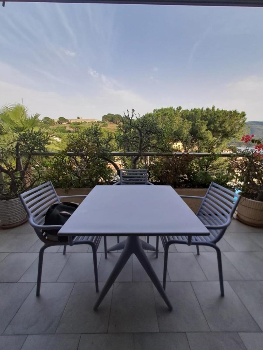 Appartamenti Residence Il Porto 13 E 16 Porto Azzurro Dış mekan fotoğraf